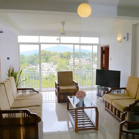 Villa Serene Kandy Exterior foto
