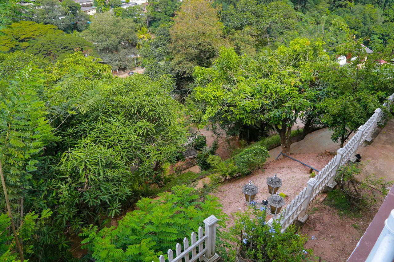 Villa Serene Kandy Exterior foto